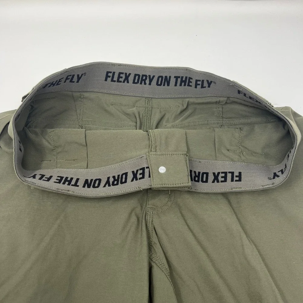 Duluth Trading Co Dry On The Fly Shorts Mens 36 Green Relaxed Fit Cargo Tactical
